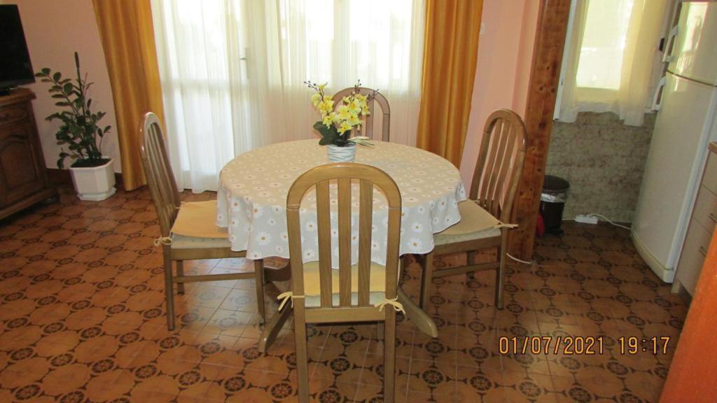Apartment Tomy Trogir Bagian luar foto