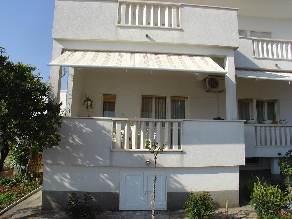 Apartment Tomy Trogir Bagian luar foto